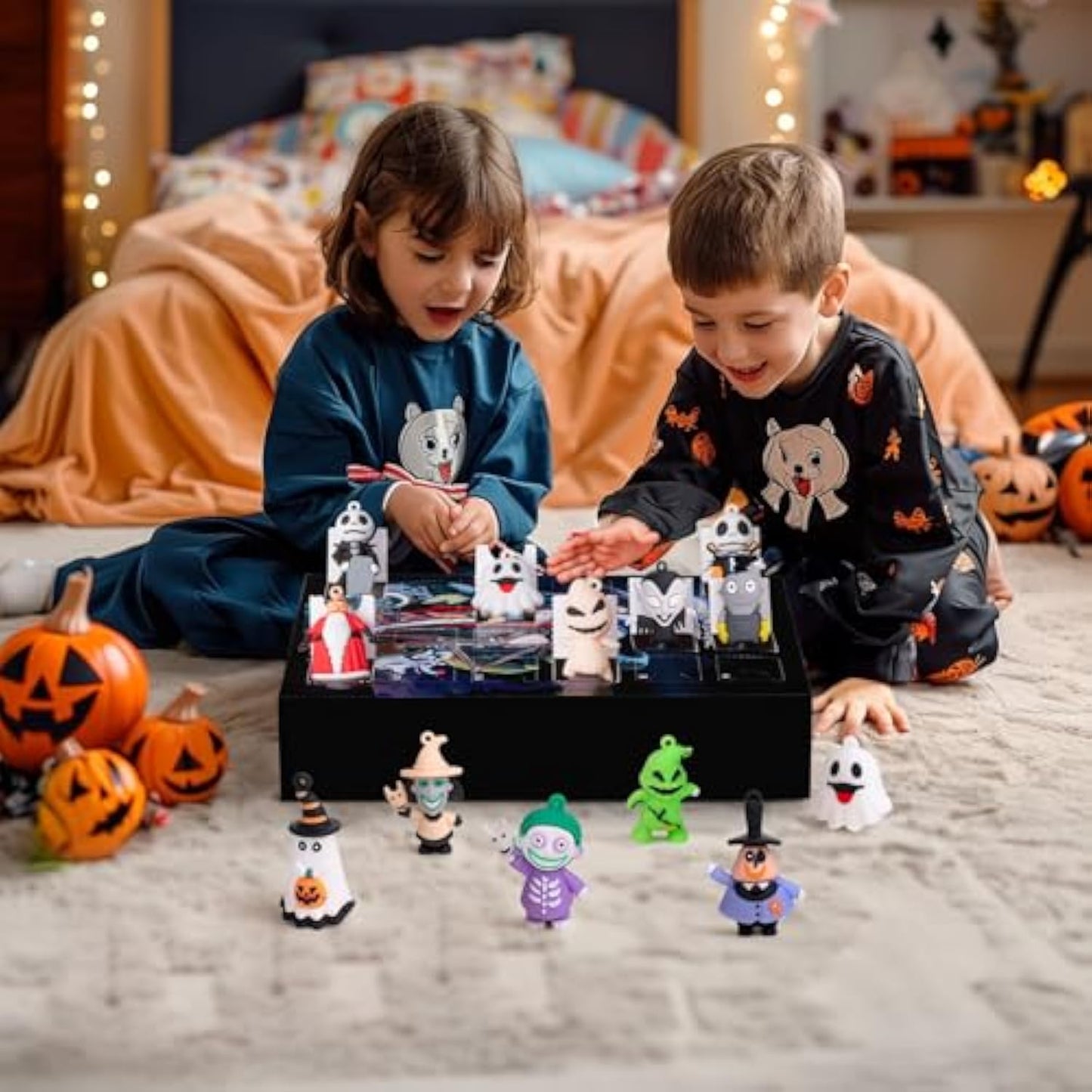 2025 Halloween Countdown Calendar Decoration Gift - 24 Collectible Figures and Toys