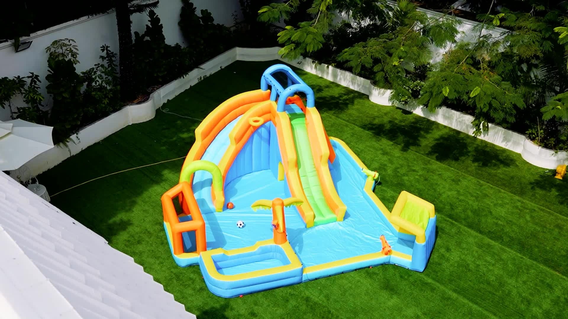 Inflatable Water Slide w/ 2 Long Slides & Large Climbing Wall & Small Deeper Pool & Awning for Kids Aged 3 to 10, Outdoor Water Slide w/Storage Bag & 950W Blower