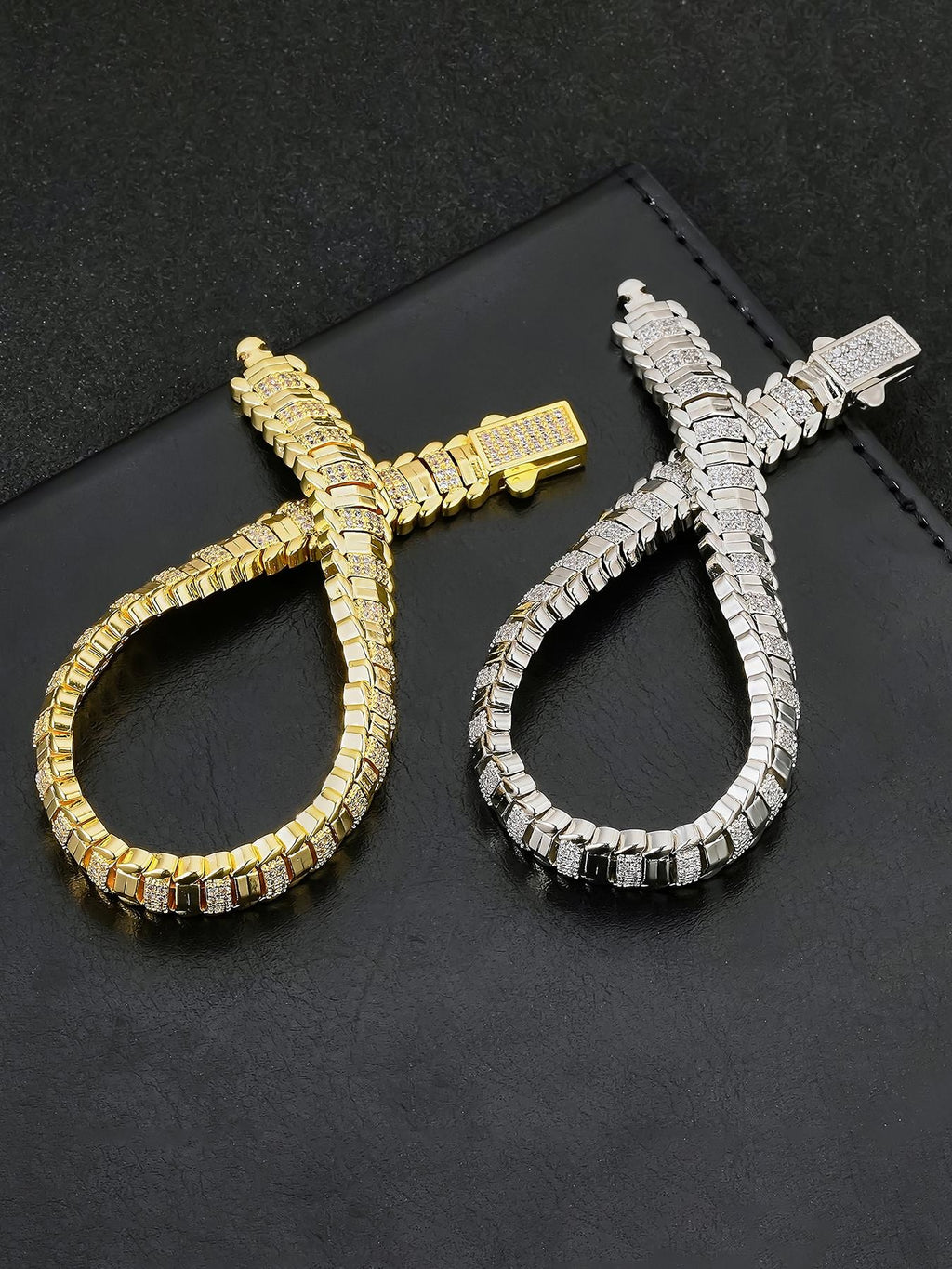 Today Only: $19.9｜9mm Snake Bone Chain Hip Hop Bracelet with Sparkling Synthetic Gemstones, Cubic Zirconia Bracelet, Unisex Luxury Jewelry Gift, Fashionable Accessory for All Occasions