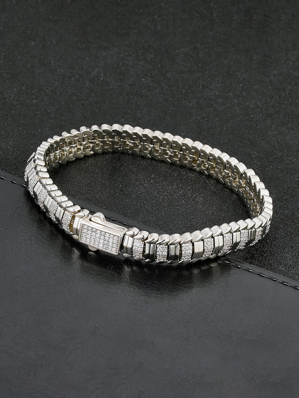 Today Only: $19.9｜9mm Snake Bone Chain Hip Hop Bracelet with Sparkling Synthetic Gemstones, Cubic Zirconia Bracelet, Unisex Luxury Jewelry Gift, Fashionable Accessory for All Occasions